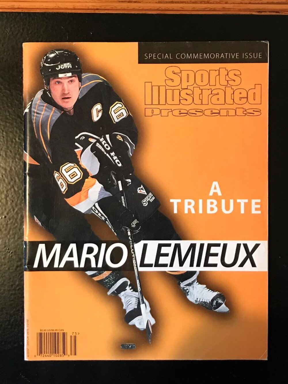 A TRIBUTE TO PITTSBURGH PENGUIN MARIO LEMIEUX FROM SPORTS ILLUSTRATED